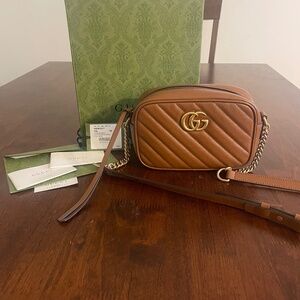 GUCCI GG Marmont leather mini shoulder bag (Small)